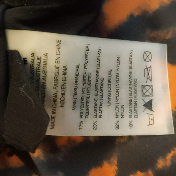 The upside leggings and bra set - Picture 4 of 5